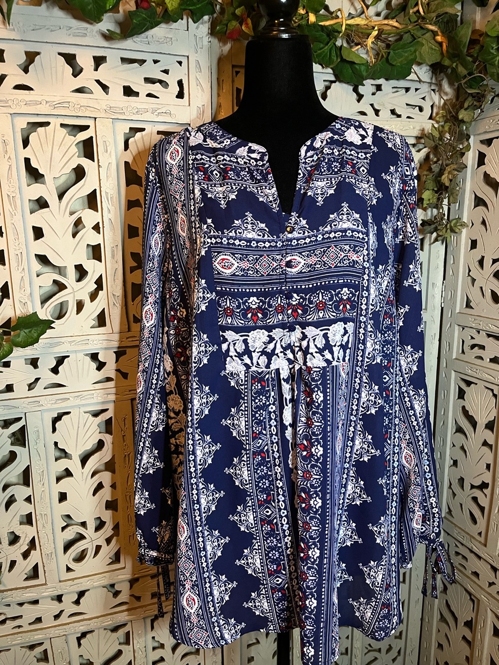 LIZ CLAIBORNE BLUE WHITE & RED BOHO MIXED PRINT LONG SLEEVE PEASANT BLOUSE TOP